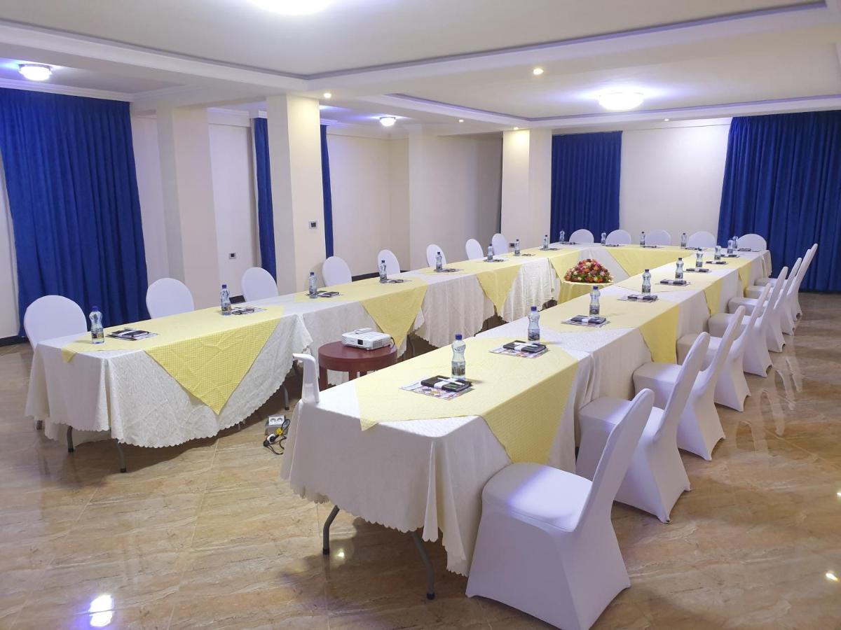 Moonlight Hotel Addis Ababa Exterior foto