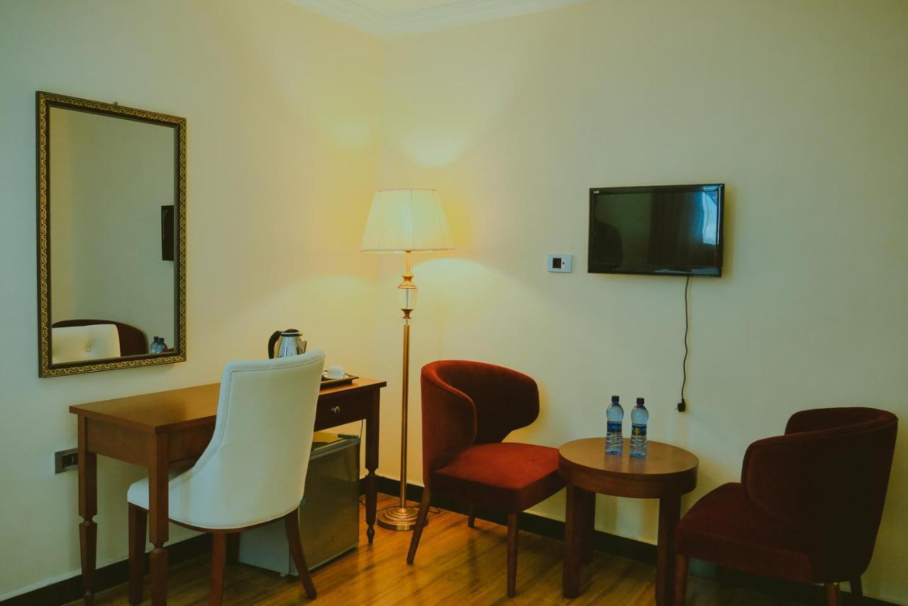 Moonlight Hotel Addis Ababa Exterior foto